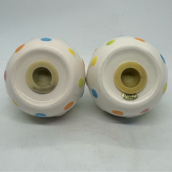 Celebrating Home Stoneware Salt And Pepper Shaker Set - Picture 4 of 4